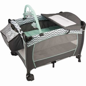 Evenflo Portable BabySuite DLX Playard - Spearmint